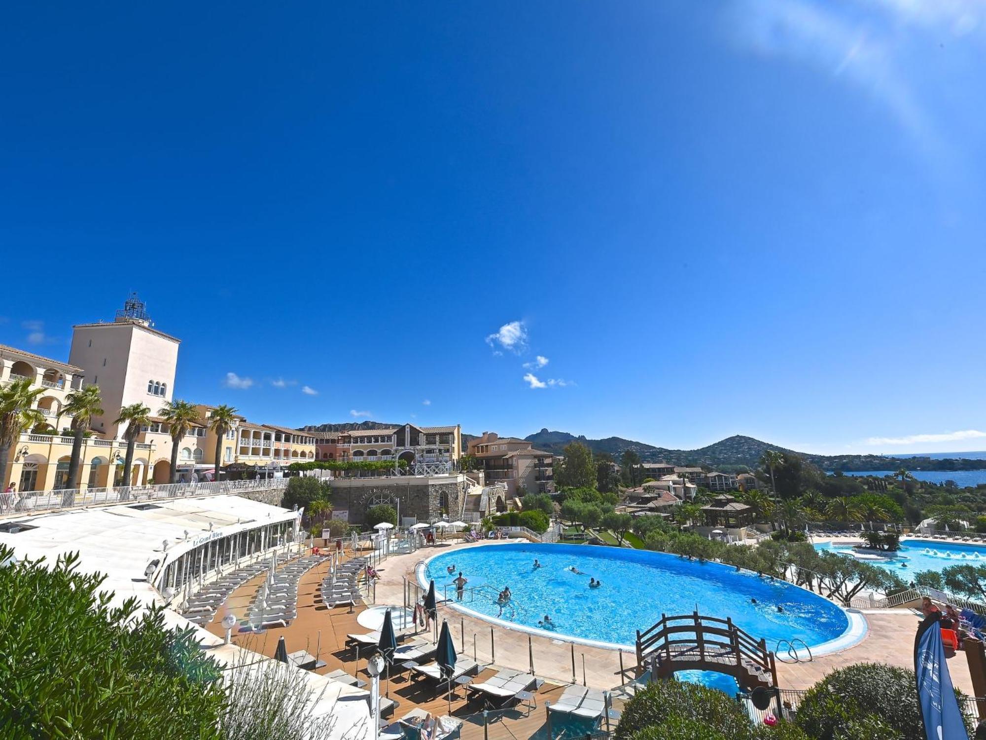 Apartment Village Cap Esterel - Les Bastides-6 By Interhome Saint-Raphael  Bagian luar foto