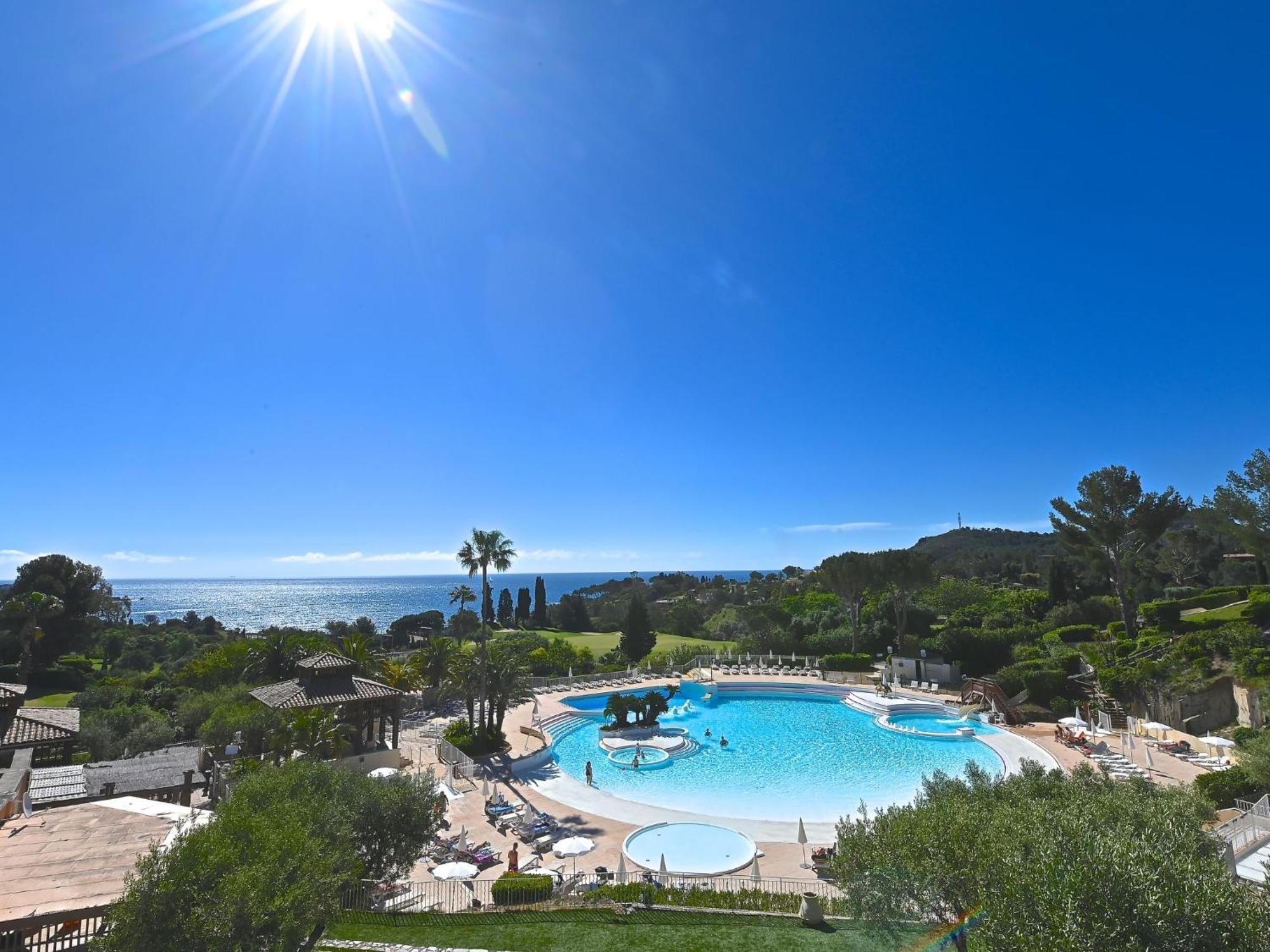 Apartment Village Cap Esterel - Les Bastides-6 By Interhome Saint-Raphael  Bagian luar foto